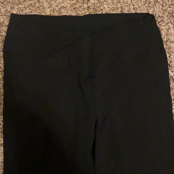 SHEIN leggings - Picture 2 of 2